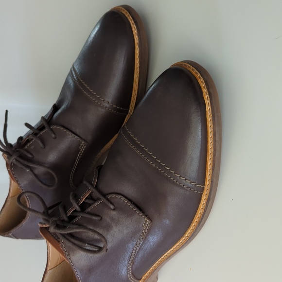 EUC Like New Clarks mens brown leather dress shoe 11 - Picture 3 of 12